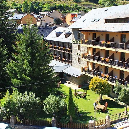 Hotel Saurat Эспот Экстерьер фото