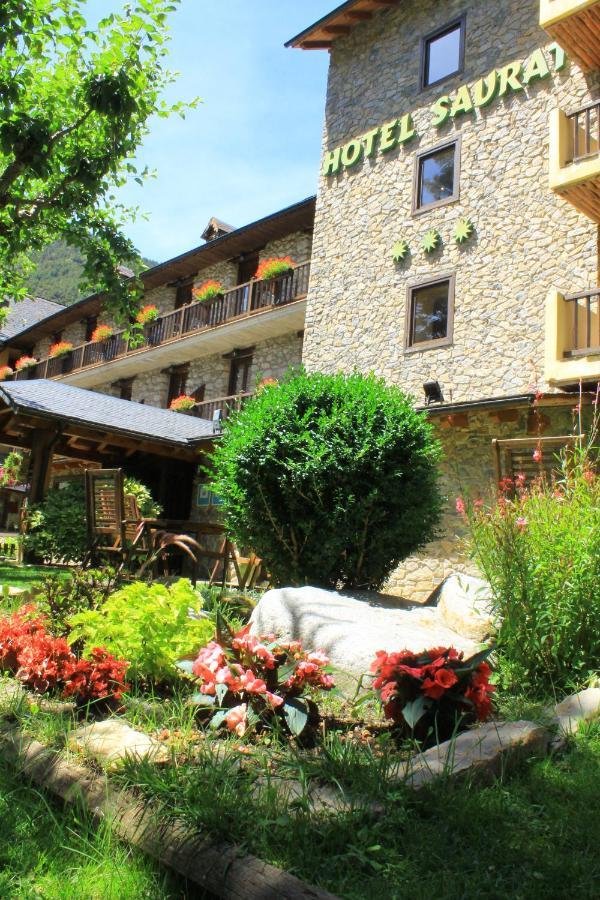 Hotel Saurat Эспот Экстерьер фото