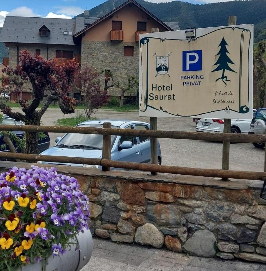 Hotel Saurat Эспот Экстерьер фото