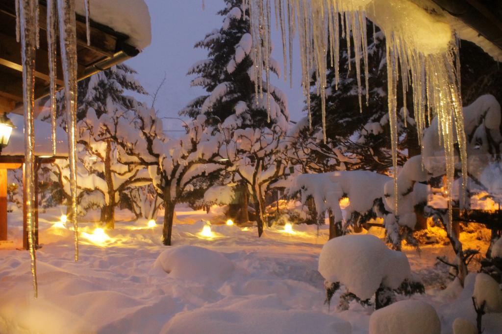 Hotel Saurat Эспот Экстерьер фото