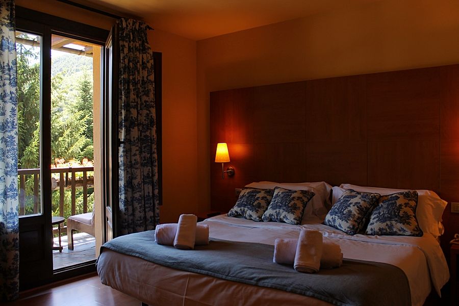 Hotel Saurat Эспот Экстерьер фото